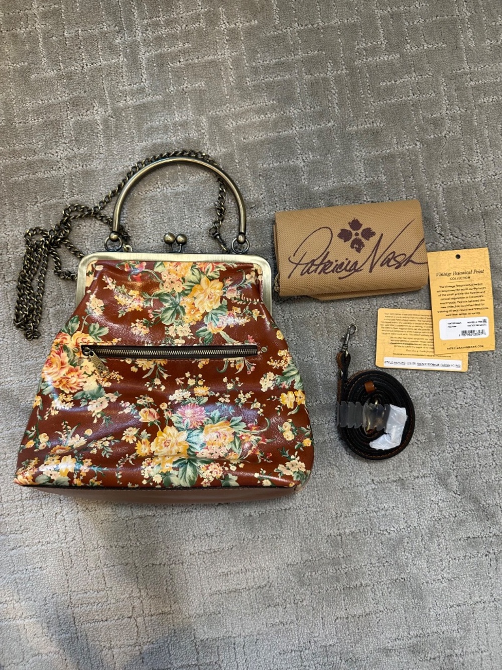 Botanical garden leather Patricia Nash purse